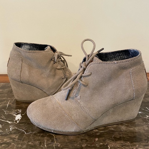 Toms Wedge Booties | Size 7.5 - Picture 2 of 4